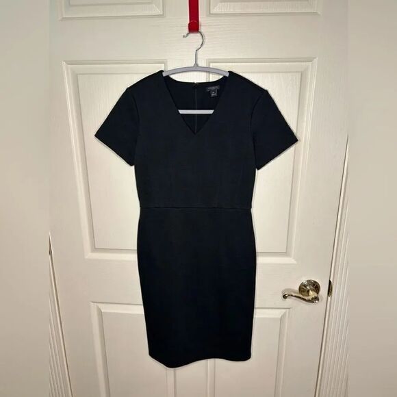 Ann Taylor Dresses & Skirts - Ann Taylor dress 